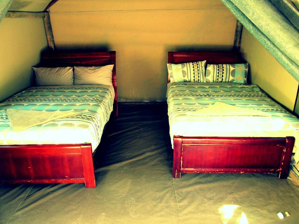 Motsebe Backpackers Hotel Maun Ngoại thất bức ảnh