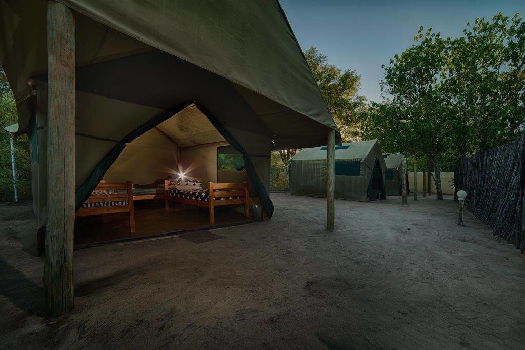 Motsebe Backpackers Hotel Maun Ngoại thất bức ảnh